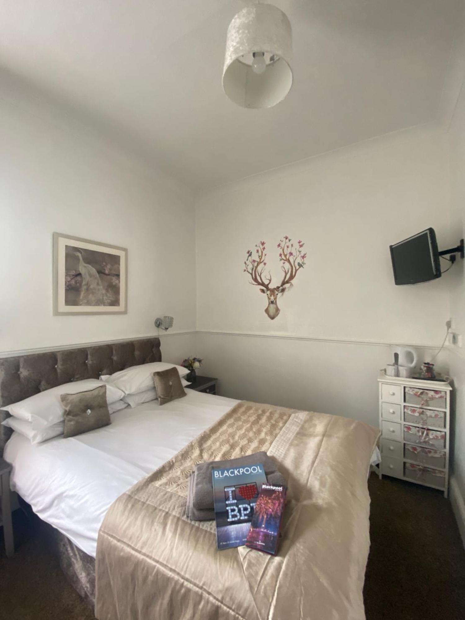 Mayfair Hotel Blackpool Extérieur photo